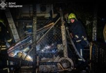 Russia strikes at Odesa: church, houses and gas pipeline damaged Fire after night shelling in Odesa district, rescuers extinguish fire