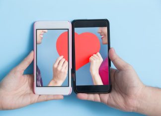 Phones with dating apps