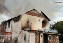 Росія вбила двох людей на Сумщині: житлові будинки опинилися під ударом Зруйновані житлові будинки після обстрілів на Сумщині 13 червня 2026 року