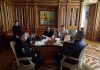Зеленський провів розмову з Трампом: що обговорили перед самітом G7 Володимир Зеленський під час розмови з Дональдом Трампом обговорює військову допомогу і мир