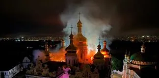Масована атака на Київ: пожежі, руйнування та десятки врятованих людей Пожежники ліквідовують наслідки нічної атаки у Києві.
