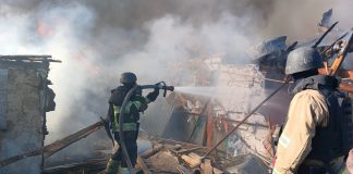 Росія вбила дитину: у Павлограді загинула 8-річна дівчинка Пошкоджені будинки у Павлограді після обстрілу російськими військами