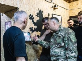 Сирський перевірив виконання бойових завдань на фронті Сирський на перевірці бойових завдань на Костянтинівському напрямку.