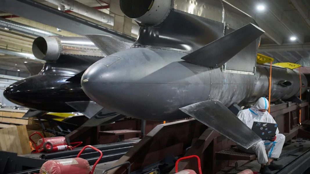 Німецька компанія Diehl Defence веде переговори про закупівлю українських ракет Фламінго.