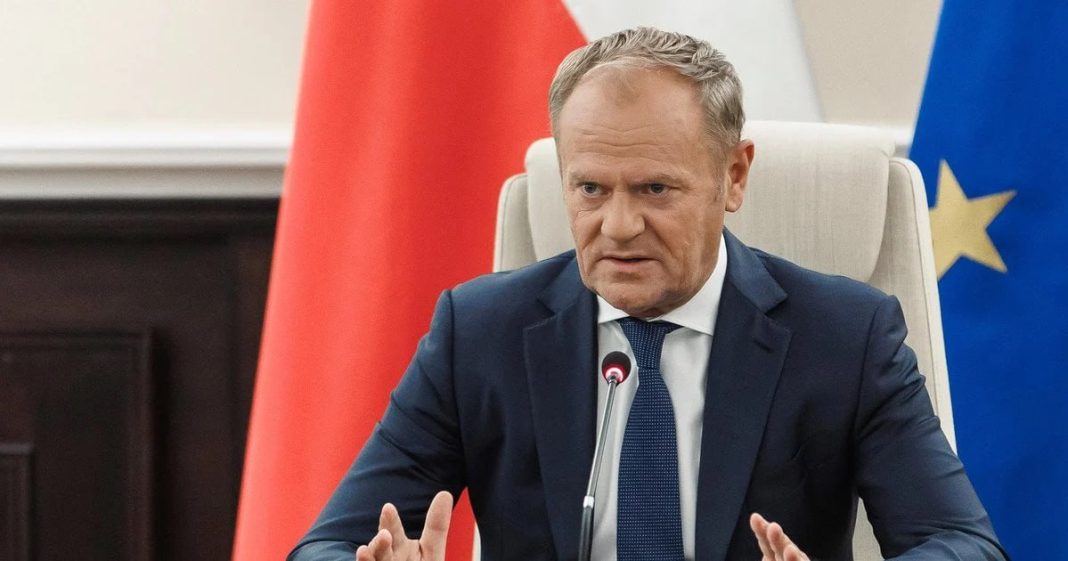 Donald Tusk, speaking at a conference in Gdańsk, explains Zelenskyy’s absence.