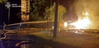 Пожежа на автозаправній станції в Запоріжжі після атаки російського дрону.