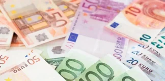 Billions of euros for Ukraine: a detailed analysis of financial aid Close-up of scattered euro banknotes of various denominations