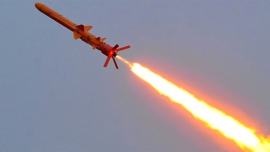 rocket-pic905-895x505-71358 Українська балістична ракета в небі