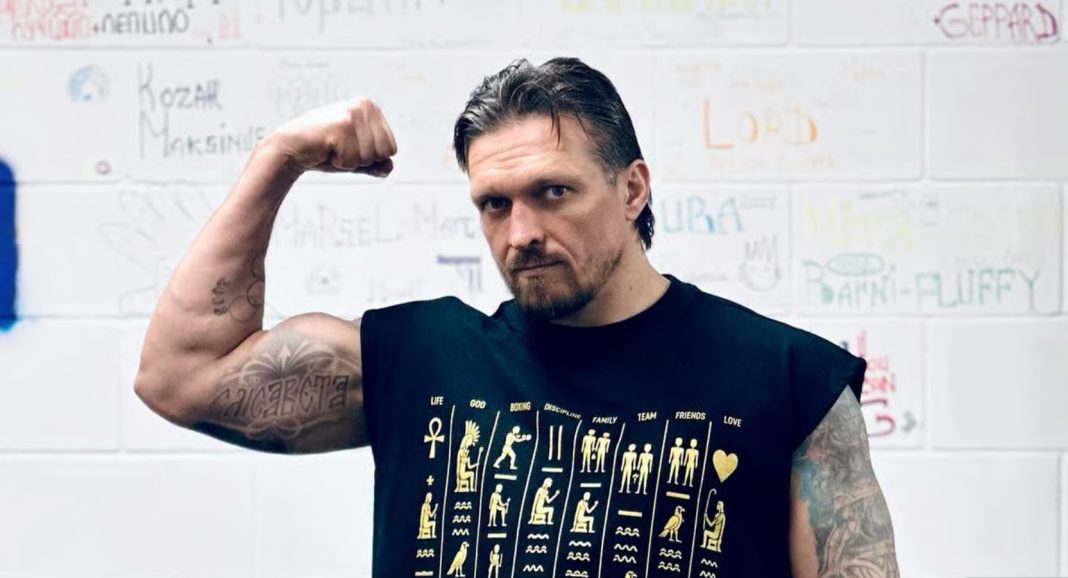 Олександр Усик Олександр Усик позує під час фотосесії після включення до рейтингу TIME100 Sports 2026.