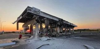 Зруйнована автозаправка у Харківській області