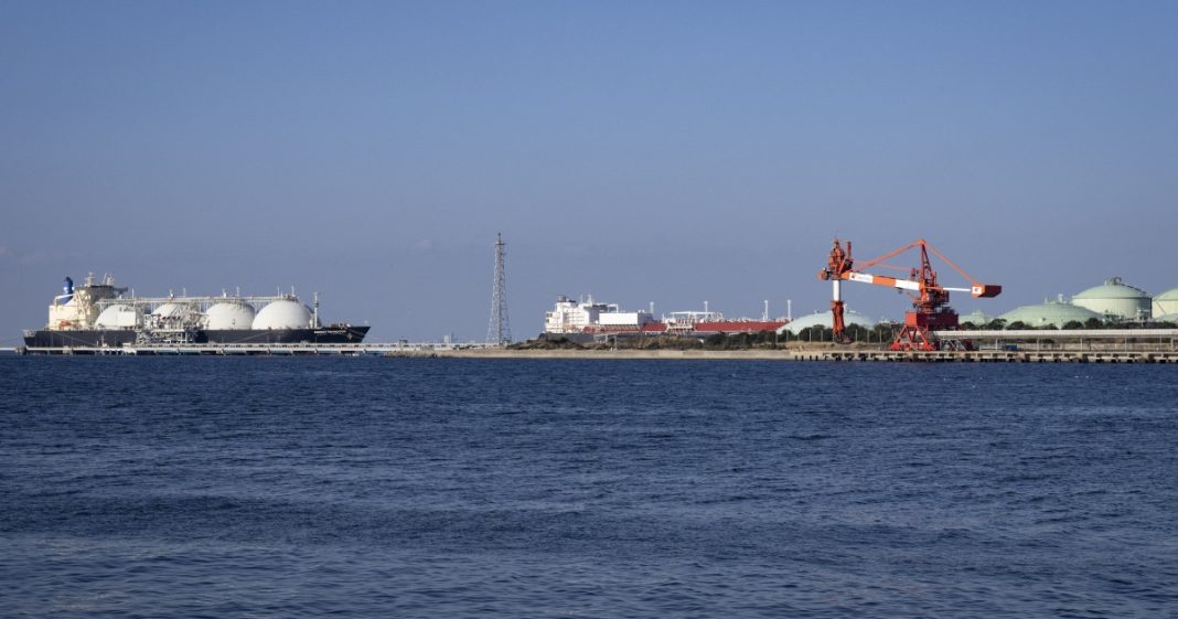 Ormuz The Strait of Hormuz and oil tankers following the escalation between the US and Iran