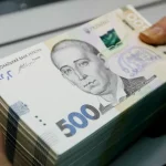 Уряд пропонує довічні виплати депутатам першого скликання