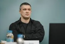 Михайло Федоров під час брифінгу