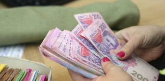 Кабмін підвищить оклади працівникам культури з 2027 року Оклади рацівників закладів культури