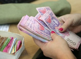 Кабмін підвищить оклади працівникам культури з 2027 року Оклади рацівників закладів культури