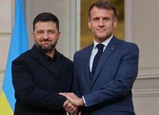 Зеленський прибув до Парижа для участі у зустрічі лідерів коаліції рішучих Зеленський у Парижі