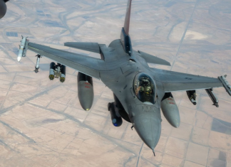 США завдали нових ударів по Ірану: реакція Тегерану Американські винищувачі F-16 у небі над Близьким Сходом