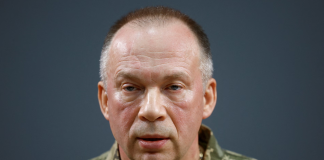Сирський може залишити посаду після протестів у Києві Командуючий ЗСУ Сирський