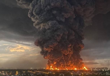 Drones attacked the Wildberries logistics centre in Nevinnomyssk Major fire following a drone attack on a logistics centre in Nevinnomyssk