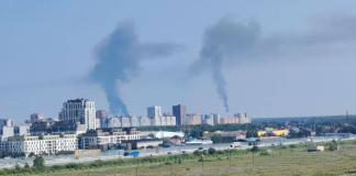 Дрони атакували НПЗ у Тюмені Стовпи диму після атаки дронів на НПЗ у Тюмені