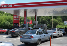 Russia has started importing petrol from India due to the fuel crisis Queues at petrol stations in Russia