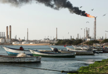 Venezuela’s oil refineries require at least $20 billion Pipelines at an oil refinery in Venezuela
