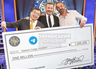 Ben Affleck and Jamie Ding in the studio of the show *Who Wants to Be a Millionaire?*«