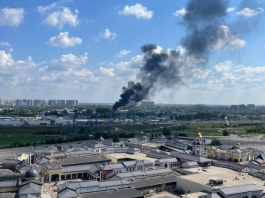 Пожежа на електропідстанції в Підмосков'ї, чорний дим над районом