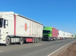 Казахстан посилює контроль на кордонах для боротьби з контрабандою пального Контроль на кордоні Казахстану для запобігання контрабанді пального.