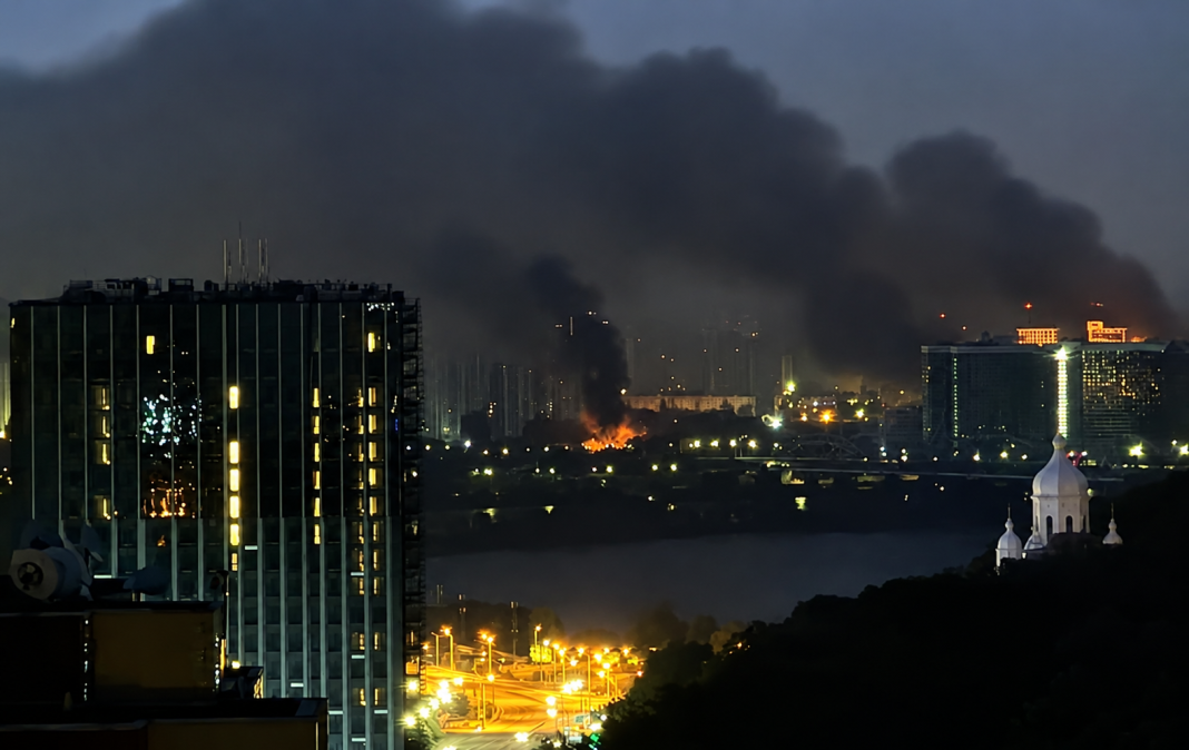 Thick black smoke over Kyiv following the Russian attack. Thick black smoke over Kyiv following the Russian attack.