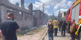 Вишневе в руїнах: понад 100 будинків знищено, жертв більшає Зруйновані будинки у Вишневому після атаки РФ.