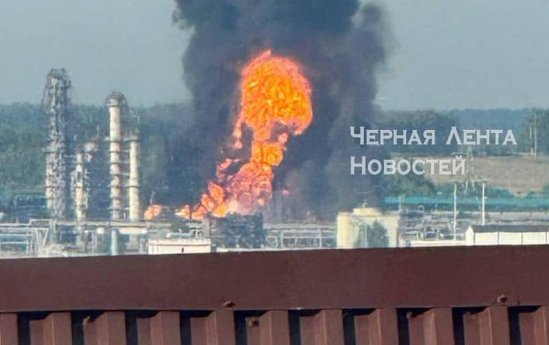 Вибухи на НПЗ «Лукойл-Нижегороднефтеоргсинтез» у Кстово, РФ. Вибухи на НПЗ «Лукойл-Нижегороднефтеоргсинтез» у Кстово, РФ.