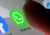 Індія вимагає від WhatsApp призупинити запуск імен користувачів Логотип WhatsApp на фоні тексту про заборону запуску нової функції в Індії.