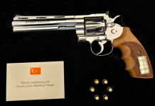 Erdogan presented NATO leaders with revolvers as a symbol of cooperation Erdogan presents revolvers to NATO leaders
