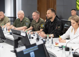 Хмара представив США нову військову команду Драпатого Євген Хмара під час зустрічі з представниками США та НАТО
