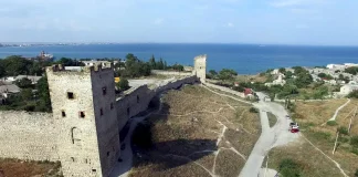 Евакуація документів з окупаційних адміністрацій Криму
