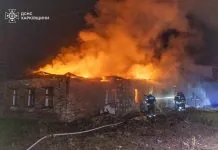 Росія атакувала Харків і 23 населені пункти: 18 постраждалих Пошкоджена внаслідок російського удару будівля у Харкові