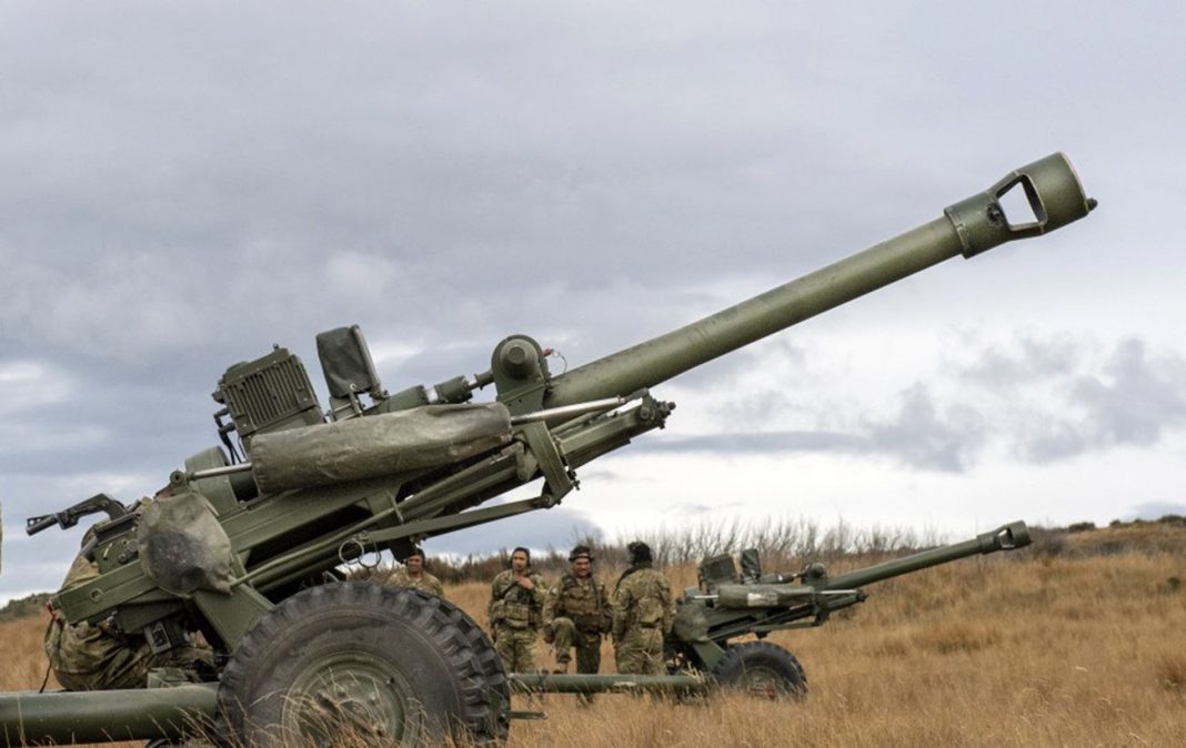 Легка 105-мм гармата L119 на буксируванні