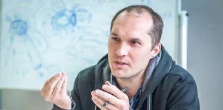 Юрій Бутусов під час інтерв'ю про мобілізацію у 2026 році