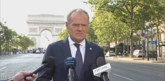 Poland will host joint military exercises involving French and British troops to provide security guarantees for Ukraine Donald Tusk