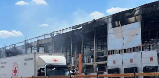 Російський удар знищив склад Українського Червоного Хреста в Києві Знищений склад Українського Червоного Хреста в Києві після російського удару.