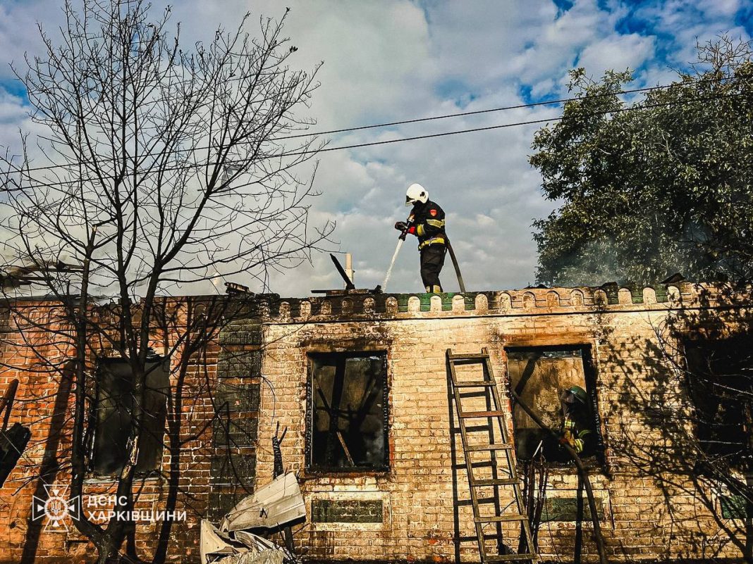 Вибух у Лозовій внаслідок атаки дронів, постраждалі люди Вибух у Лозовій внаслідок атаки дронів, постраждалі люди