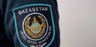 Поліцейські пости для контролю пального на кордоні Казахстану