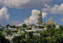 ДТЕК повернув світло до однієї з головних святинь України Успенський собор Києво-Печерської лаври
