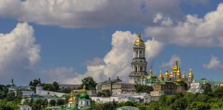 ДТЕК повернув світло до однієї з головних святинь України Успенський собор Києво-Печерської лаври