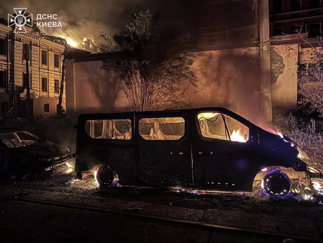 Kyiv, 19 July A fire following the night-time attack on Kyiv on 19 July in one of the city’s affected districts