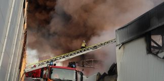 Russia has attacked Kyiv with ballistic missiles: the consequences for the capital Рятувальники ліквідовують наслідки ракетної атаки на Київ