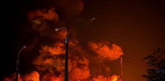 An FPV drone struck the «Epicentre» in Sumy: a major fire broke out Fire at the «Epicentre» hypermarket in Sumy following a collision with an FPV drone