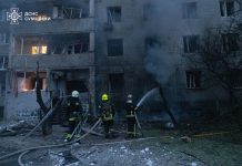 The Russians attacked Sumy and launched repeated strikes against the rescue workers Rescue workers are putting out a fire in a damaged high-rise building in Sumy following an attack by the Russian Federation