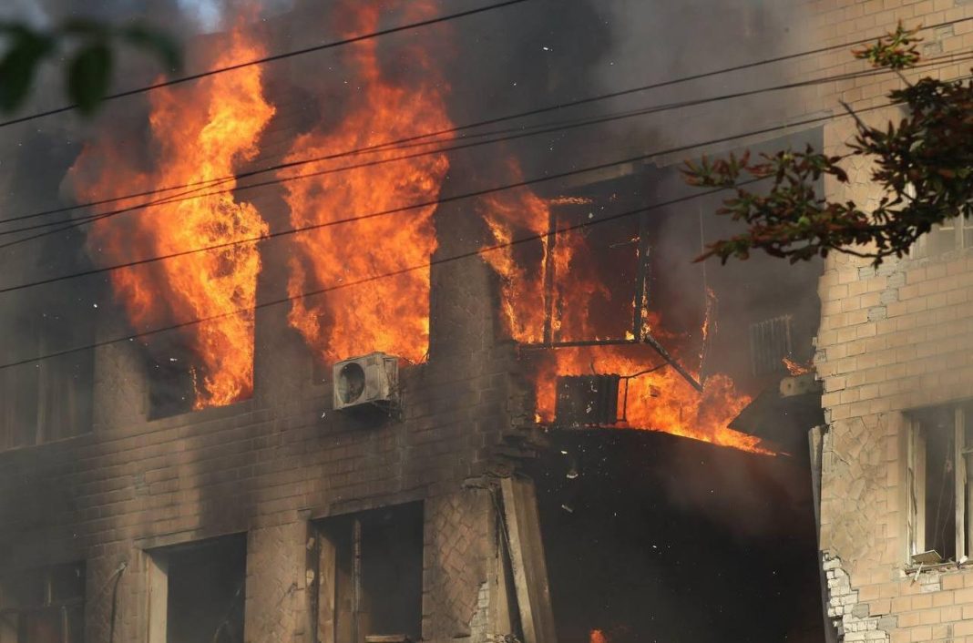 photo_21 July 2026_16:31:55 Fire at the TCC building in Chernihiv following a strike by a rocket-powered drone